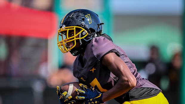 St Xavier vs Detroit King Aug 26-23 Mario Nowak2